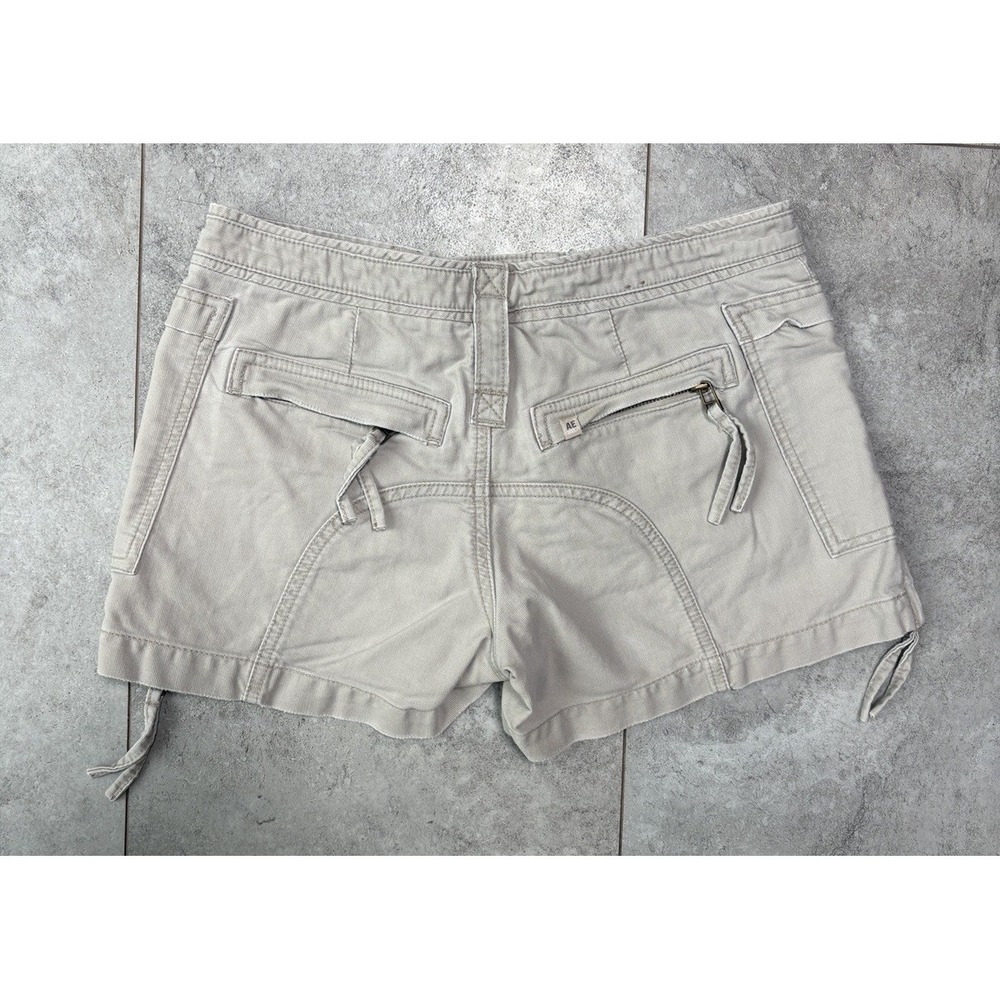 Vintage Y2K American Eagle Cargo Shorts Sz 2 Low Rise Khaki Utility Zip Fly Gorp - Picture 2 of 5